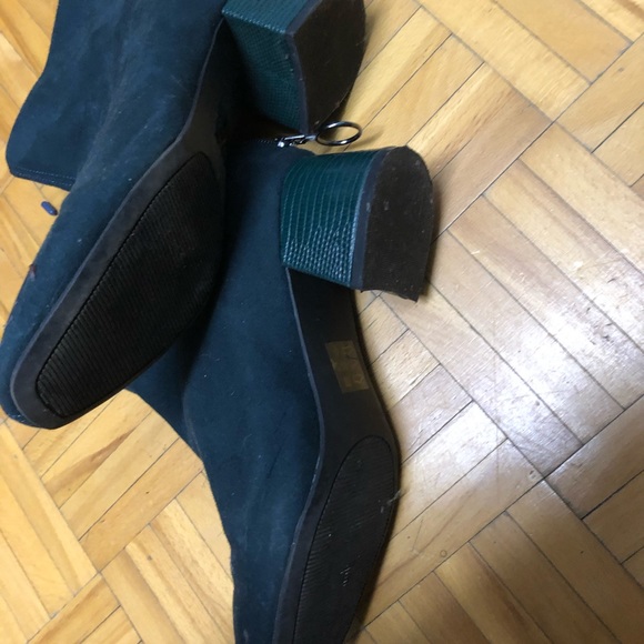 3 for 30$/ dark green suede boots - Picture 2 of 4